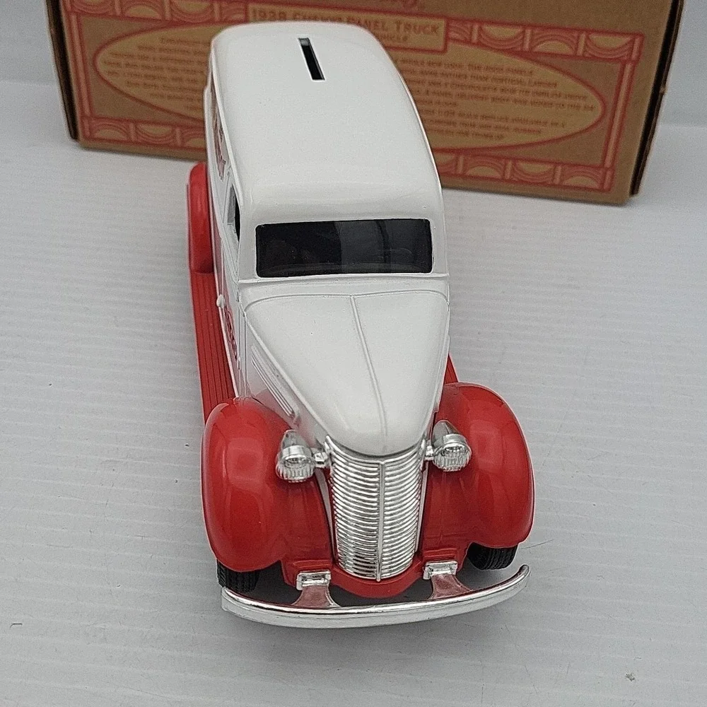 Ertl 1938 Chevy Panel Truck Delco Electronics Die Cast Coin Bank New In Box